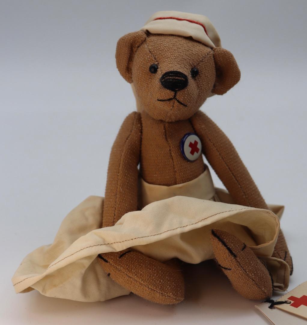 Nurse Amy アーティストベア 19cm Marsha DeHaven