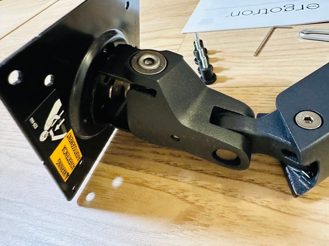 在宅　エルゴトロン LX デスクモニターアーム