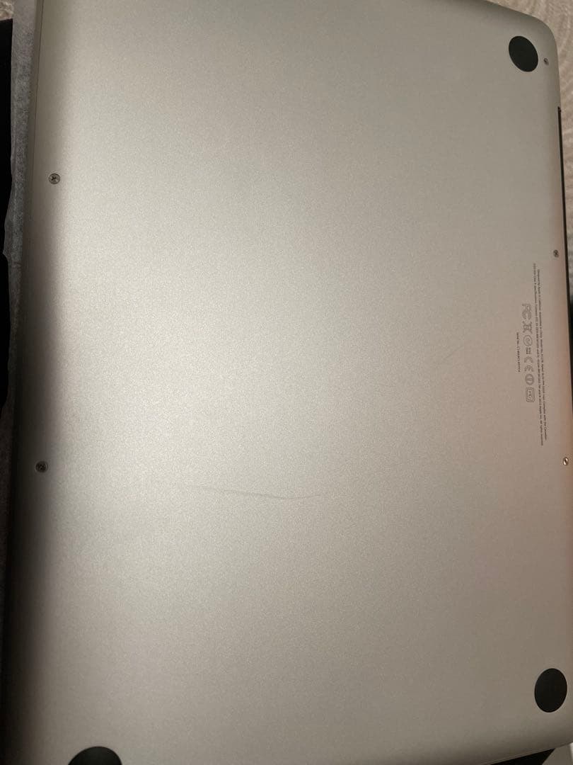 Apple MacBook Pro 13インチ　シルバー