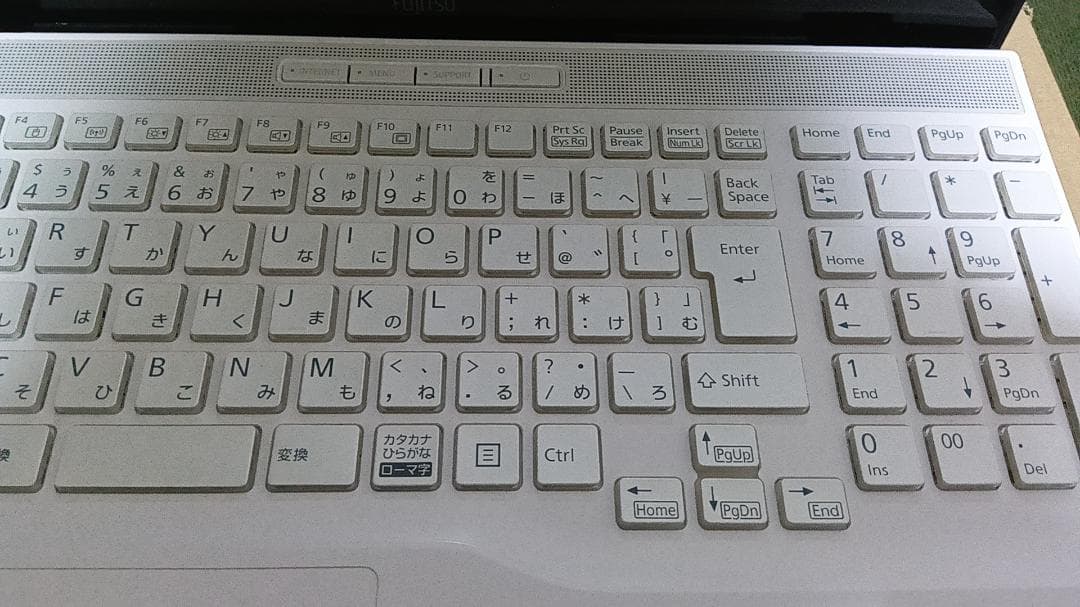 富士通DVDマルチ内臓AMD Ryzen 7メモリ16G爆速NVMeSSD1T