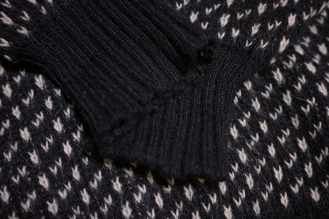 専用SPECIALs Black Birdseye Knit in Norway