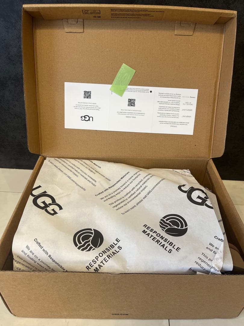 UGG / アグ 厚底 24cm ラスト