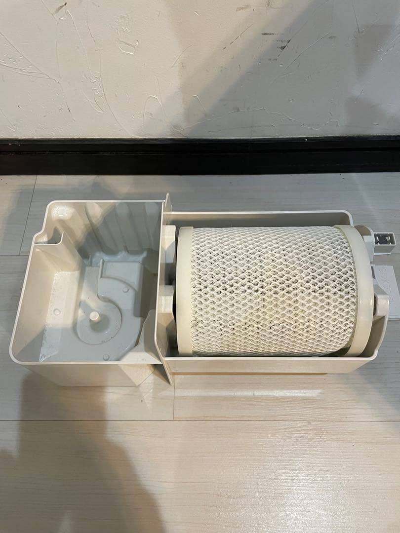 【美品】パナソニック 次亜塩素酸空間除菌脱臭機 F-MV1000 空気清浄機