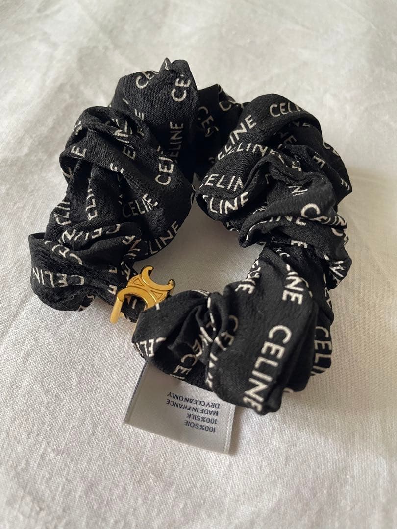 CELINE ロゴ入りサテンシュシュ ブラック