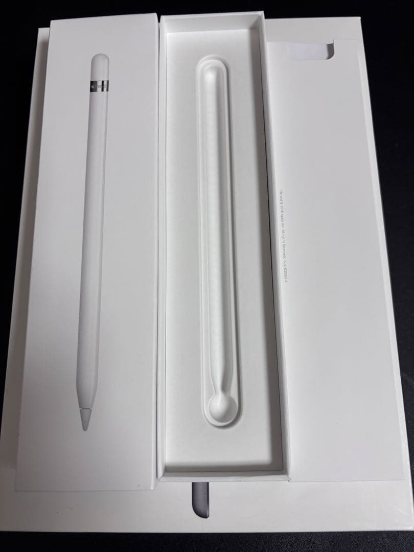 でかし　iPad 第8世代 32GB、Apple pencil、ケース