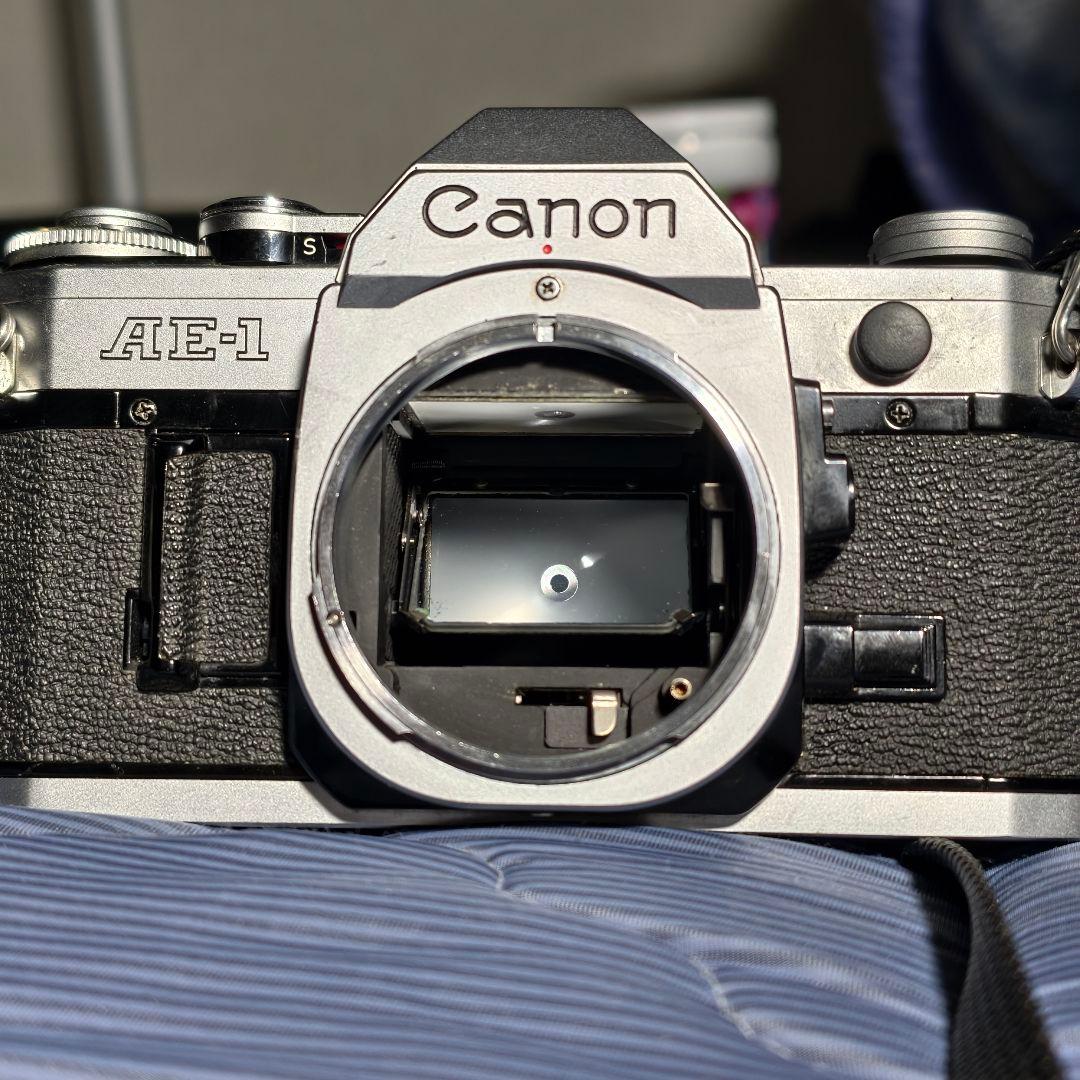 フィルムカメラ Canon AE-1 + FD 50mm f1.8