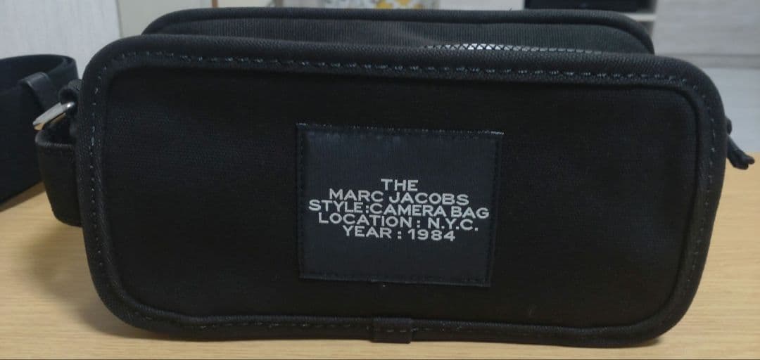 MARC JACOBS THE CAMERA BAG ブラック