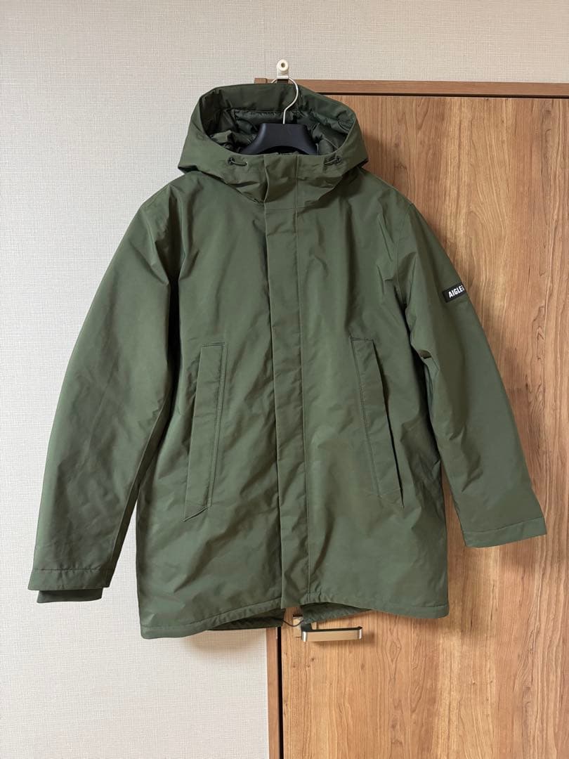 エーグルゴアテックスダウンXLカーキ新品同様！現行モデルをお買い得に！