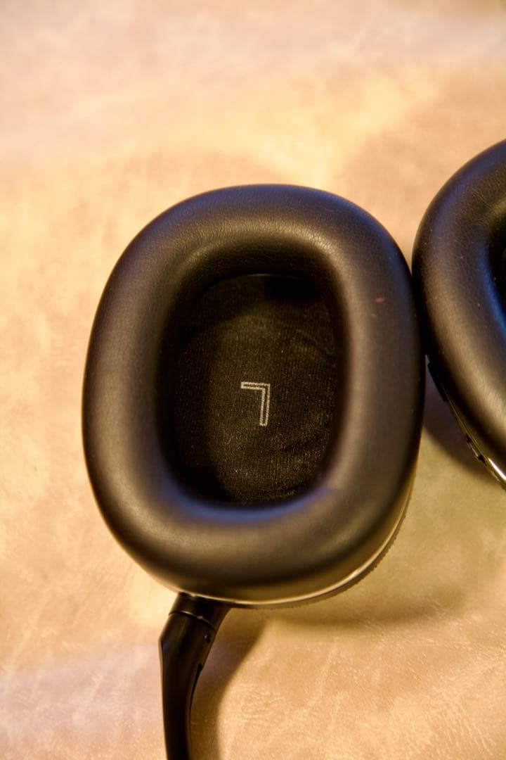 Bowers & Wilkins Px7S2 ワイヤレスヘッドホン