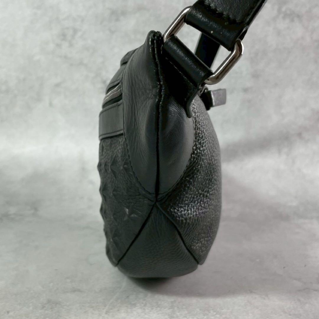 【極美品】ジミーチュウ ボディバッグ ウエスト エンボス 総柄 黒 スター