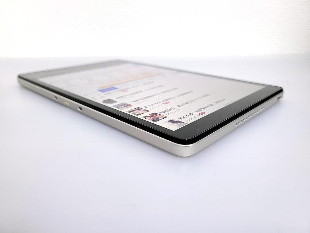 dtab Compact d-42A SIMロック解除済み 8インチ ゴールド