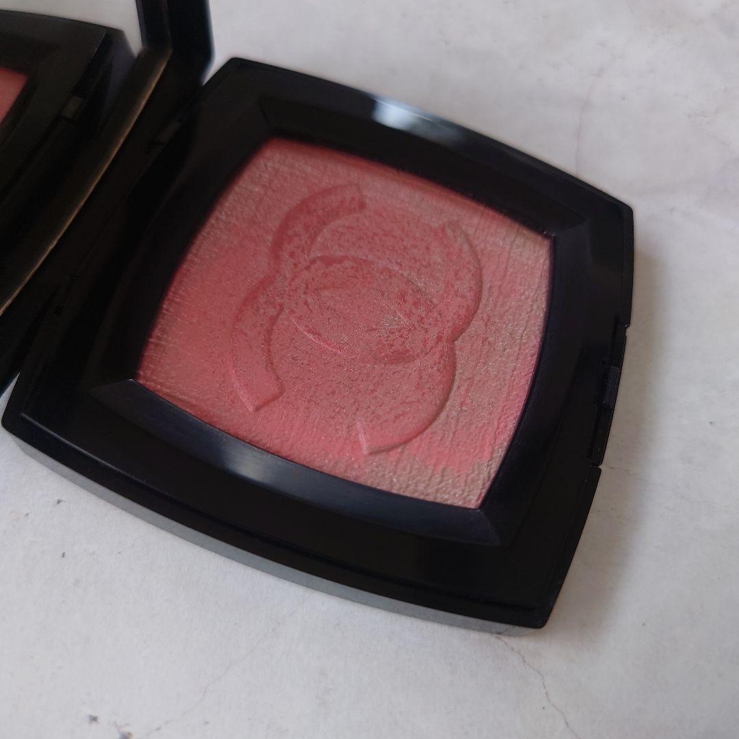 シャネル　チークカラー　ファンテジー ドゥ シャネル