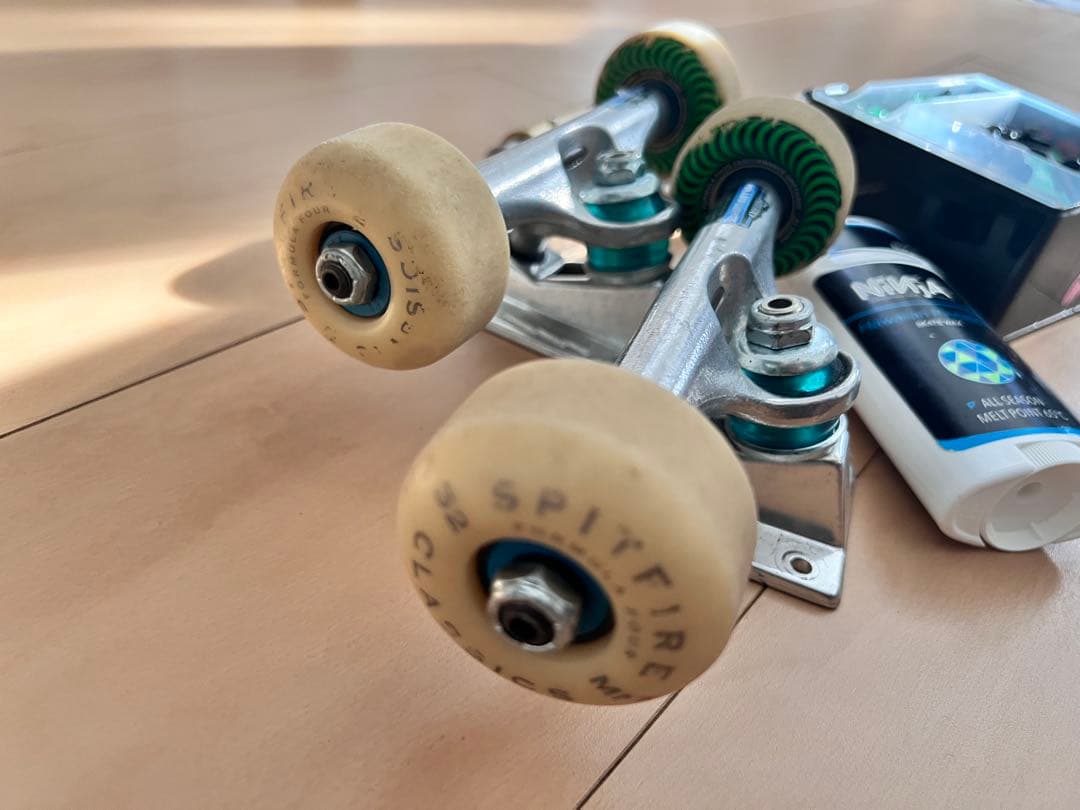 スケートボード　トラック　ウィール　ツールセット売り