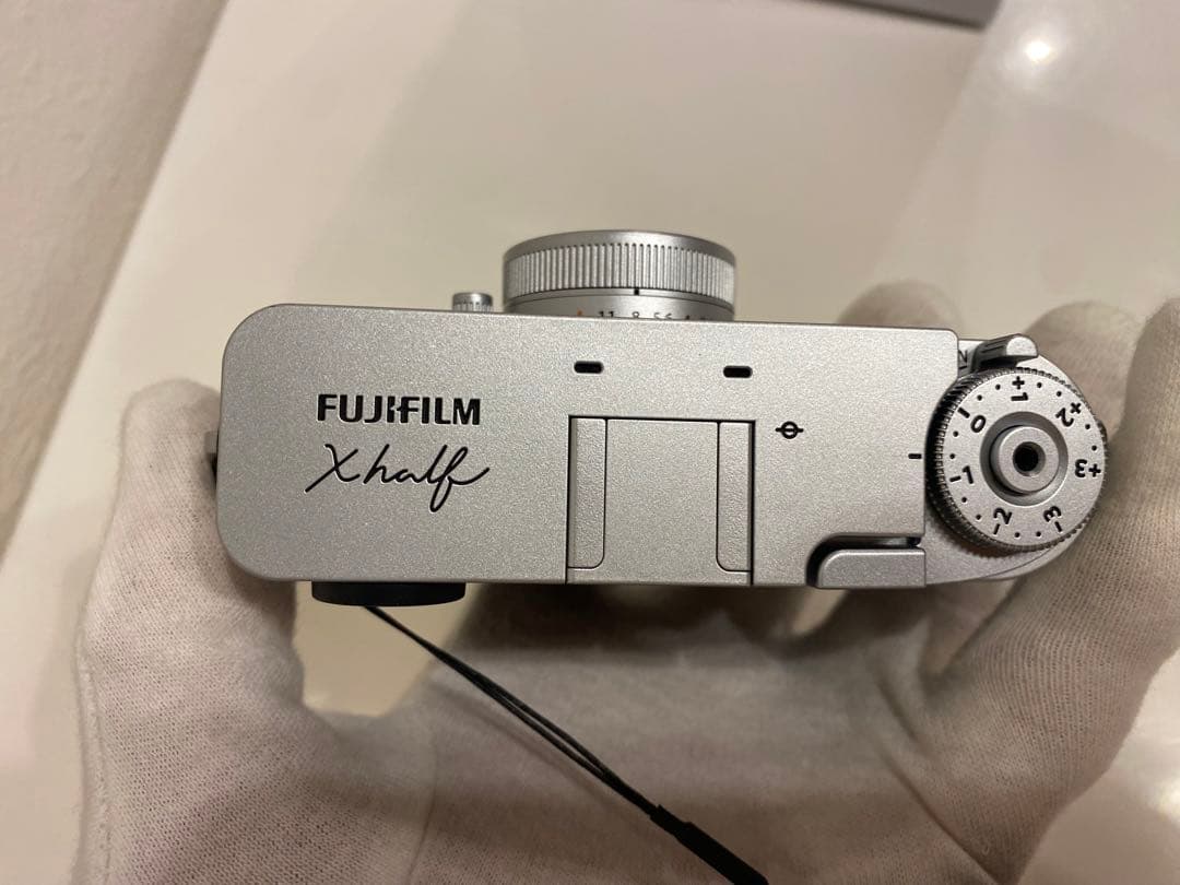 FUJIFILM X half （X-HF1）シルバー【SDカード付き】