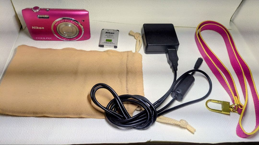 Nikon COOLPIX S3500 ピンク 美品 バッテリー付き！
