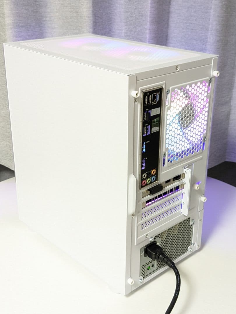 新品白ケース RGBファン搭載 自作ゲーミングPC GTX1660SUPER搭載