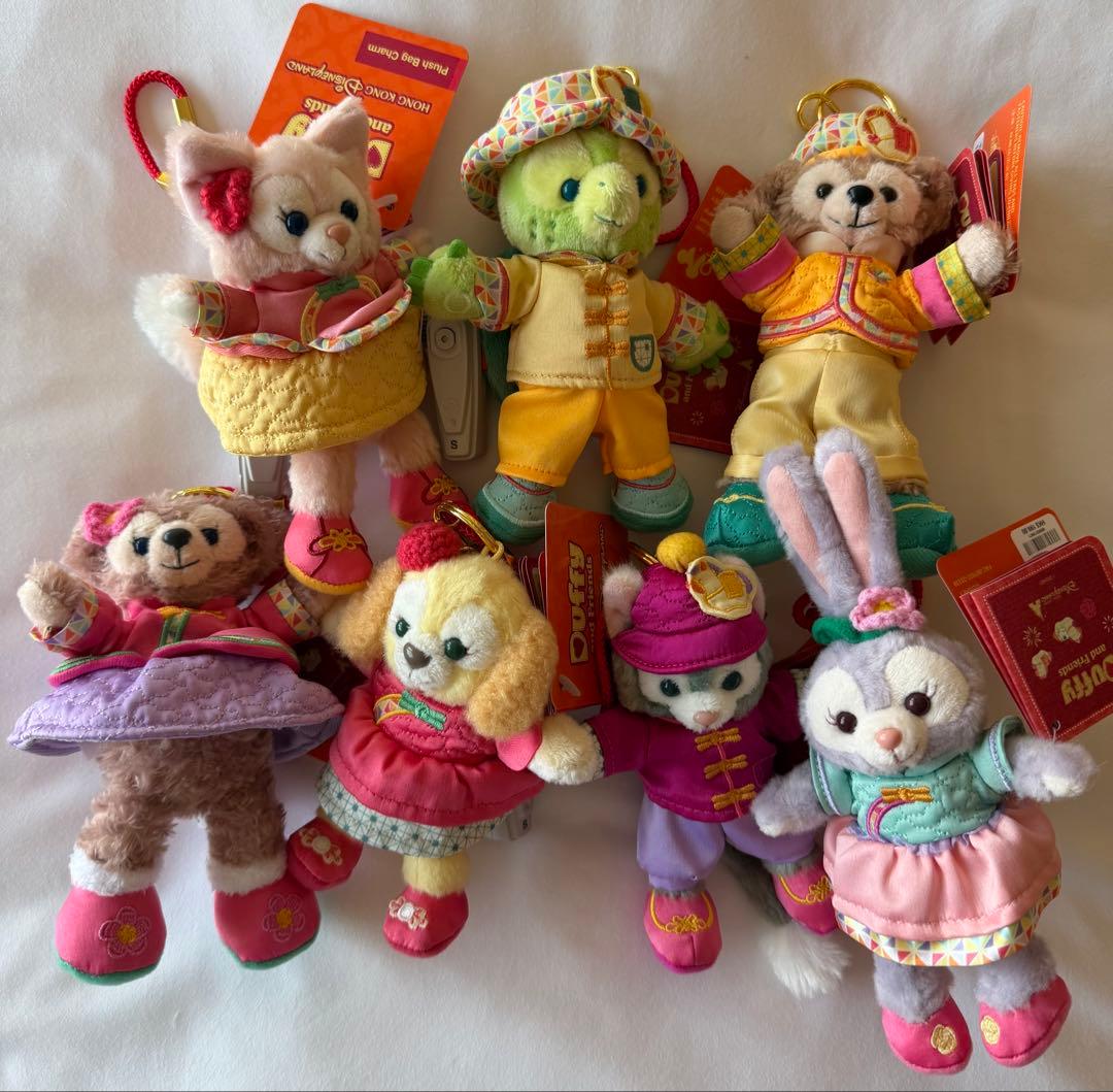 カ*ー様 香港ディズニーランド　ダッフィーアンドフレンズ　ぬいぐるみキーホルダー