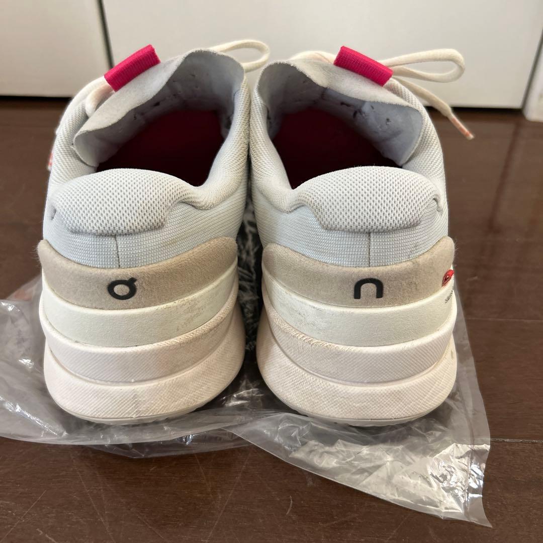 On テニスシューズ THE ROGER Pro 2 28.5センチ