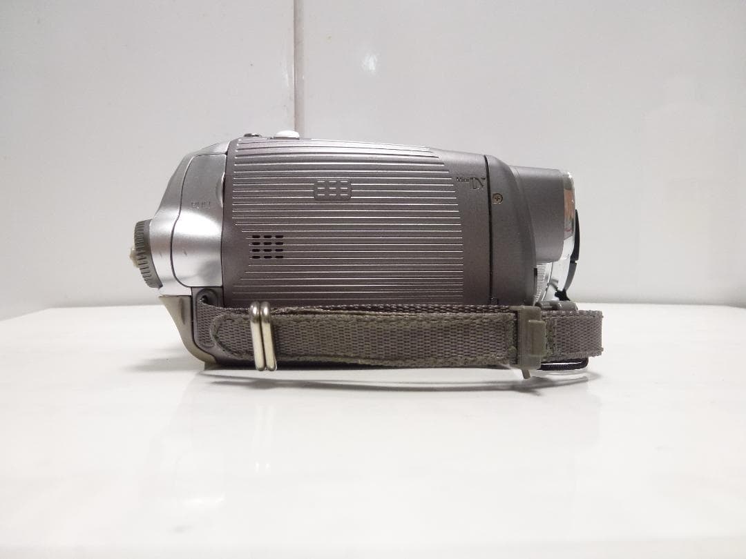 動作品　Mini DV　パナソニックビデオカメラ　NV-GS250　大人気