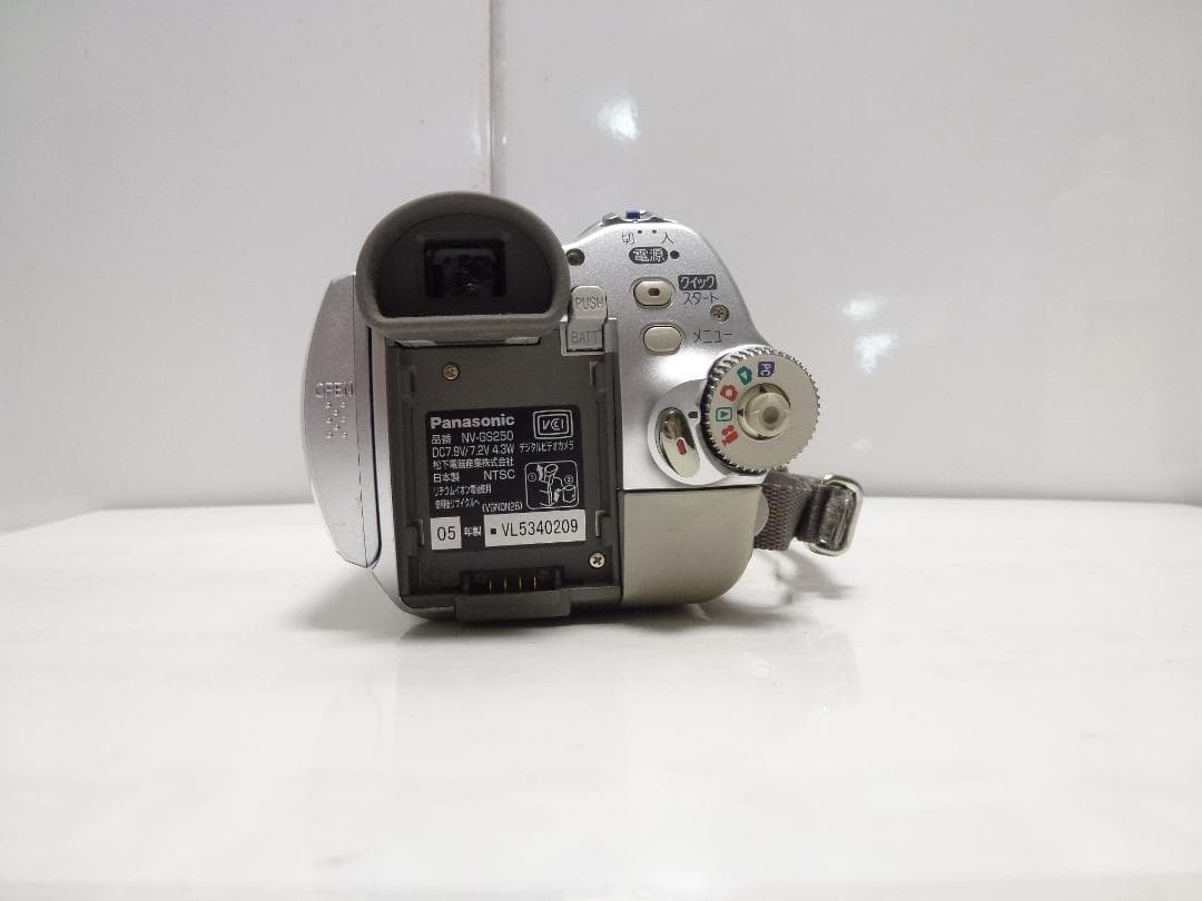 動作品　Mini DV　パナソニックビデオカメラ　NV-GS250　大人気