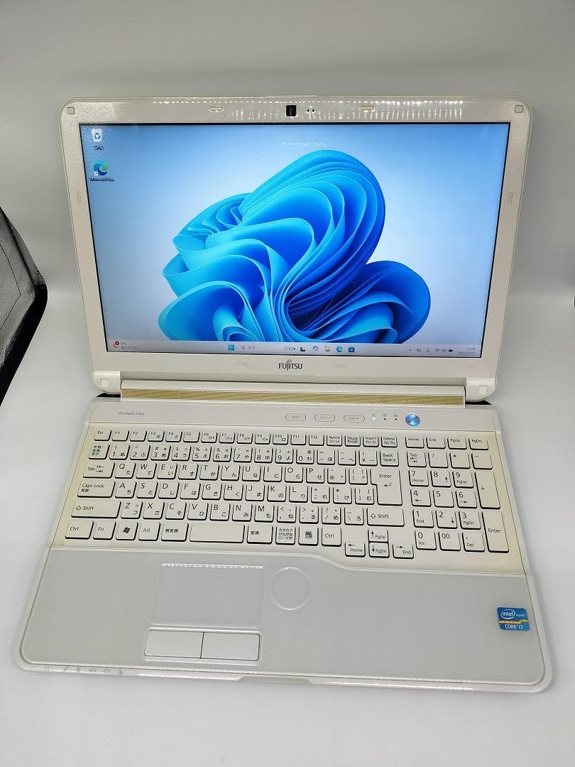 【FUJITSU】爆速 Core i7/新品SSD128GBノートパソコン　D6