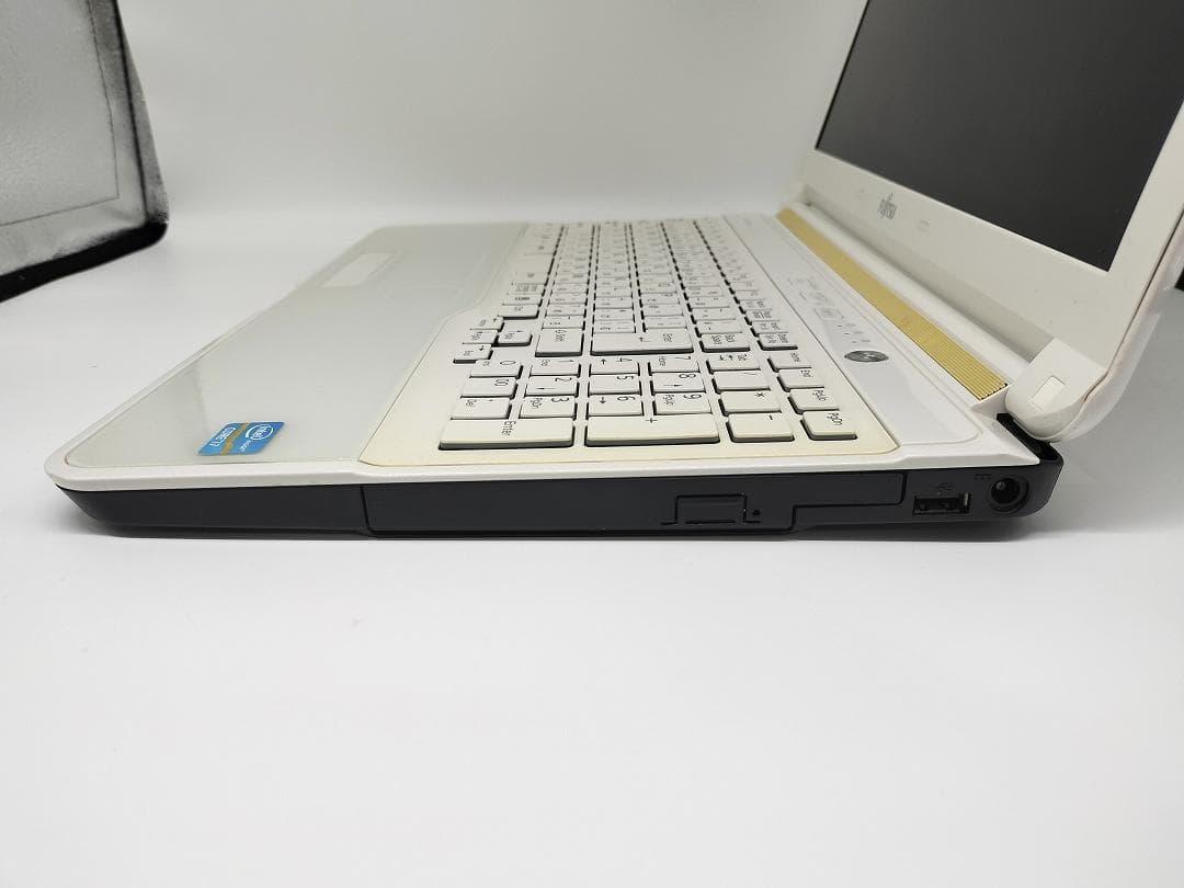 【FUJITSU】爆速 Core i7/新品SSD128GBノートパソコン　D6