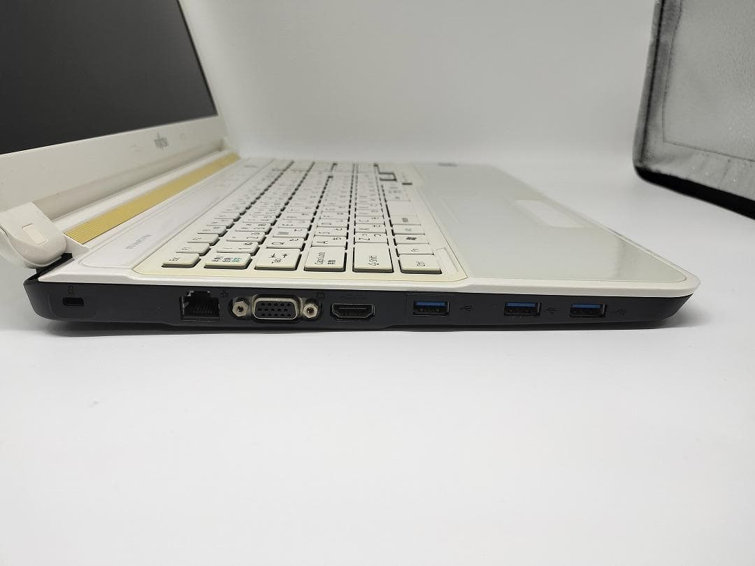 【FUJITSU】爆速 Core i7/新品SSD128GBノートパソコン　D6