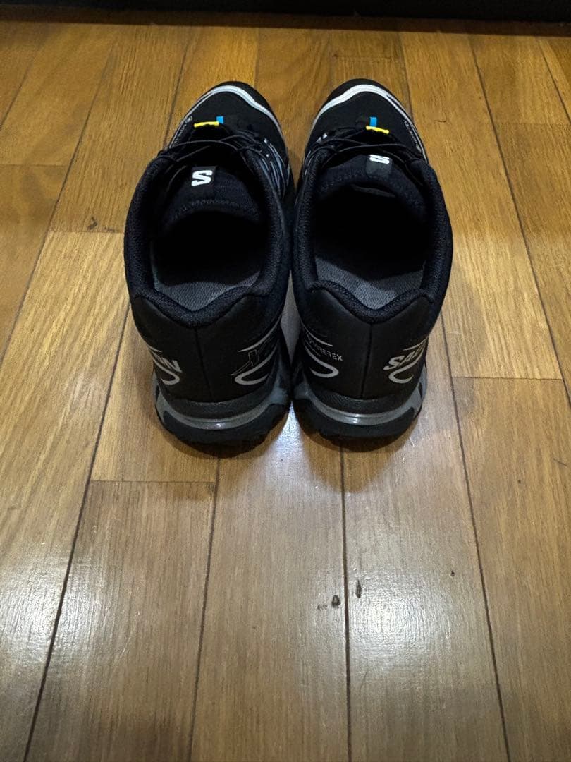 SALOMON GORE-TEX トレイルランニングシューズ