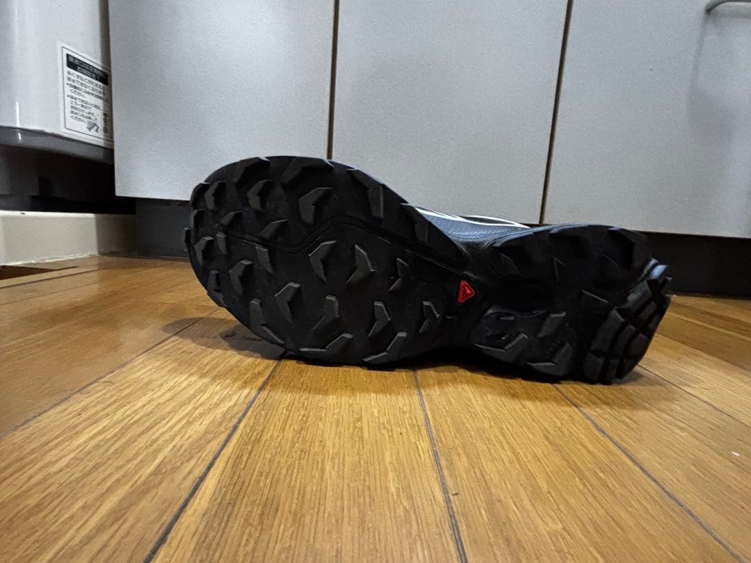 SALOMON GORE-TEX トレイルランニングシューズ