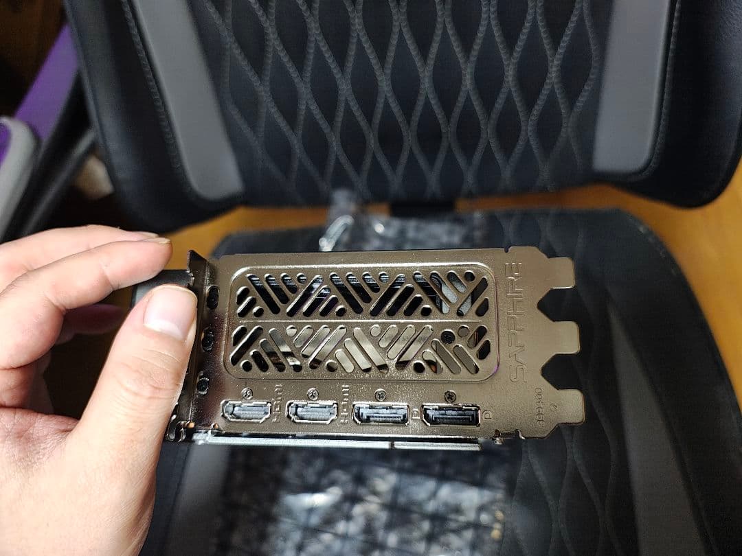 グラフィックボード・グラボ・ビデオカード Sapphire Radeon RX 7800 XT 16GB