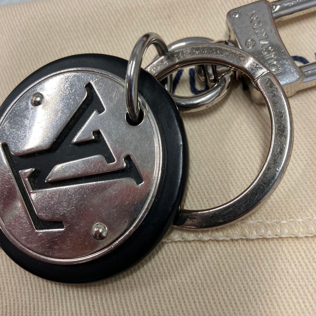 LOUIS VUITTON LVロゴ キーホルダー　LVサークル