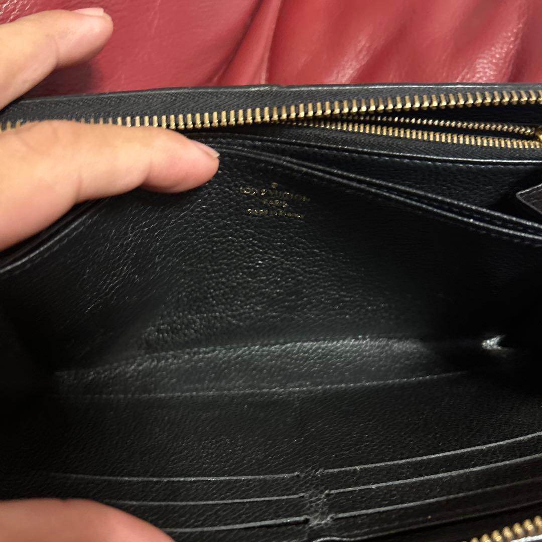 現行モデル ルイヴィトン アンプラント ジッピーウォレット