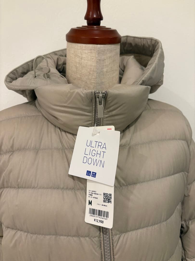 【タグ付き新品】ウルトラライトダウンコート　ベージュM