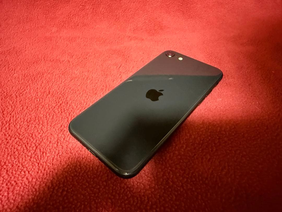 iPhone SE 第2世代 64GB SIMフリー ブラック 美品