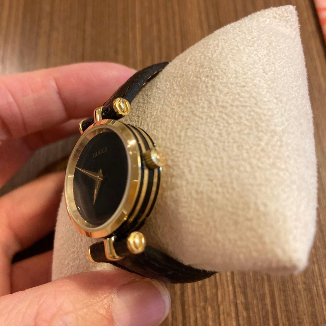 GUCCI 腕時計 ブラックレザー