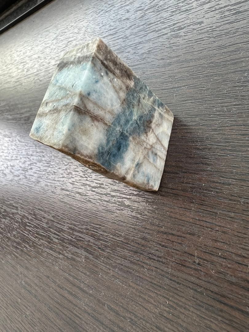 85000→69000 入コン沢　糸魚川翡翠　加工用原石