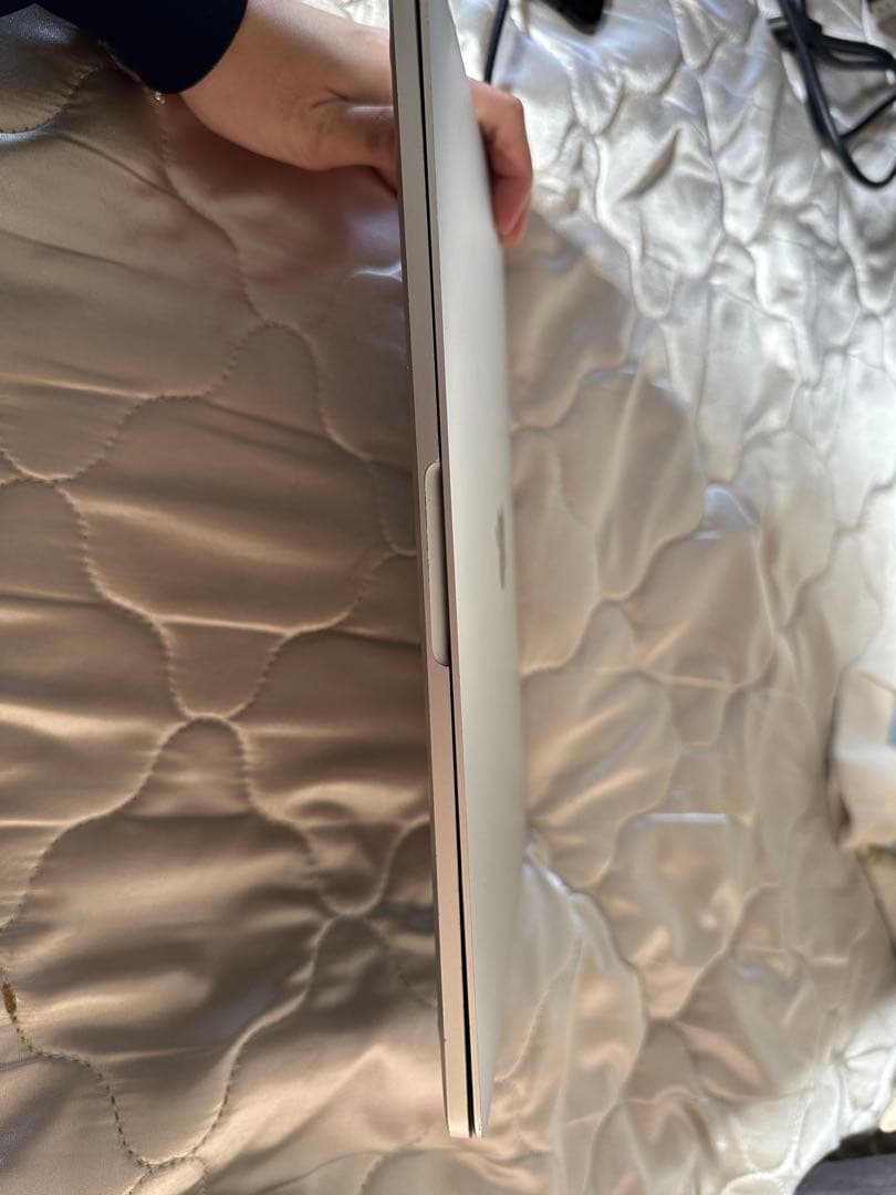 MacBook本体 MacBook Pro 2017 8GB