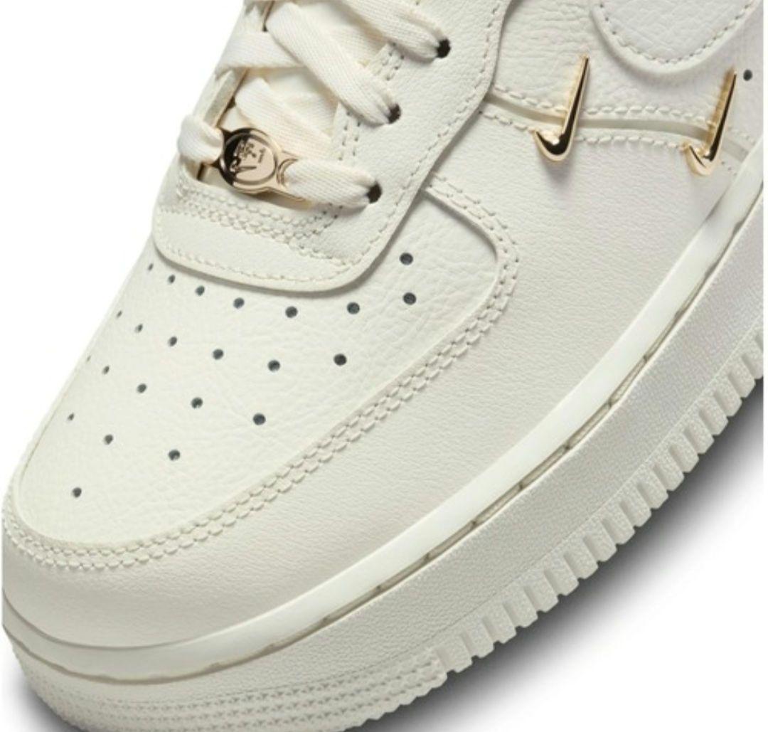 NIKE W AIR FORCE1 ＇07 LX WFV3654 111SAIL