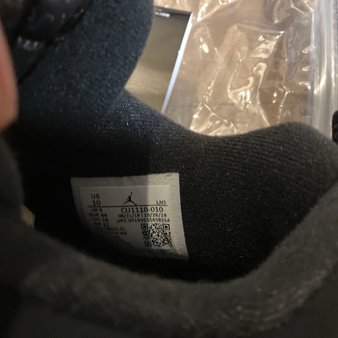 柊音2020年製 AIR JORDAN 4 RETRO BLACK CAT