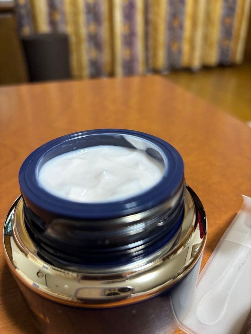 クレ・ド・ポー ボーテ クレーム アンタンシブR 50g