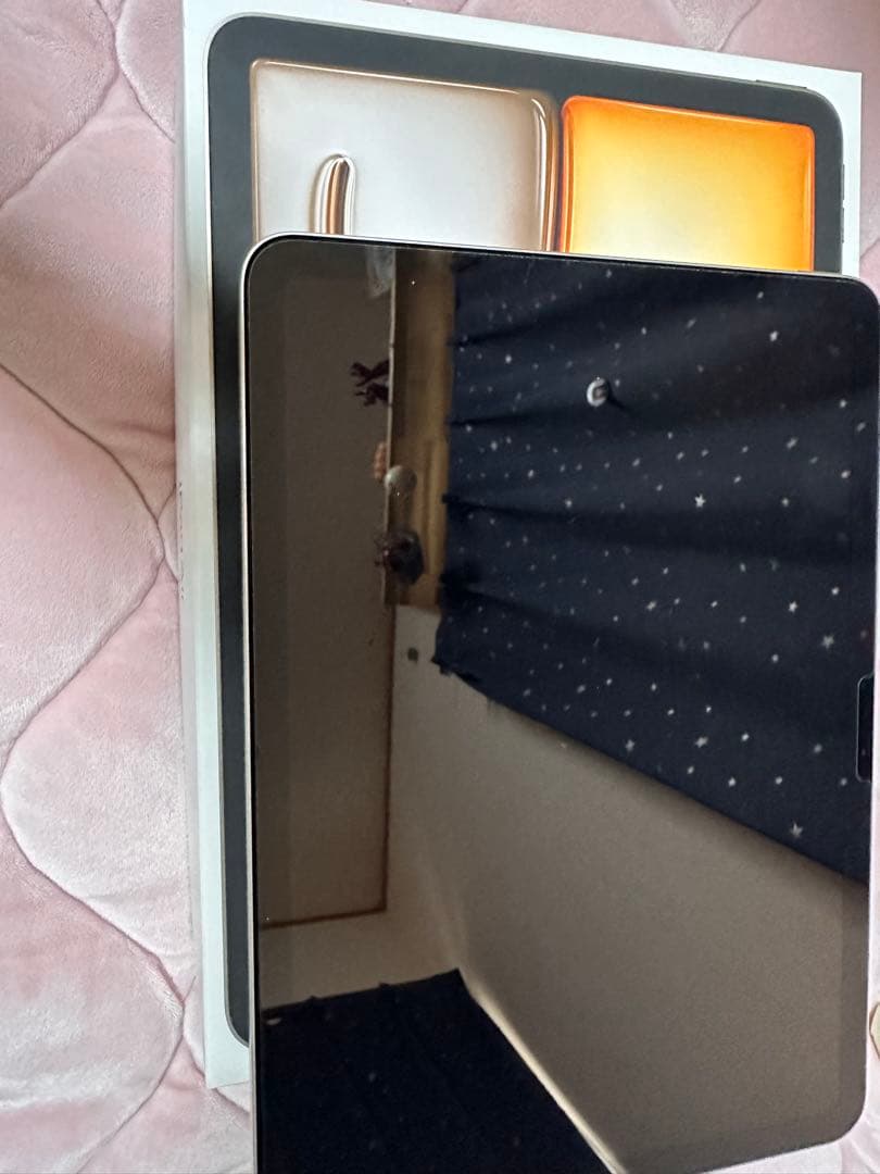 Apple iPad Air M2 ゴールド 本体