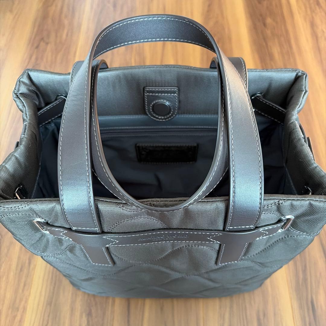 ハンティングワールド　バッグ