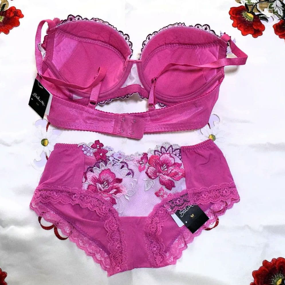 新品・タグ☆ワコール☆サルート☆水瓶座・アクエリアス☆ＰＩ☆Ｅ７５＆ローライズＭ