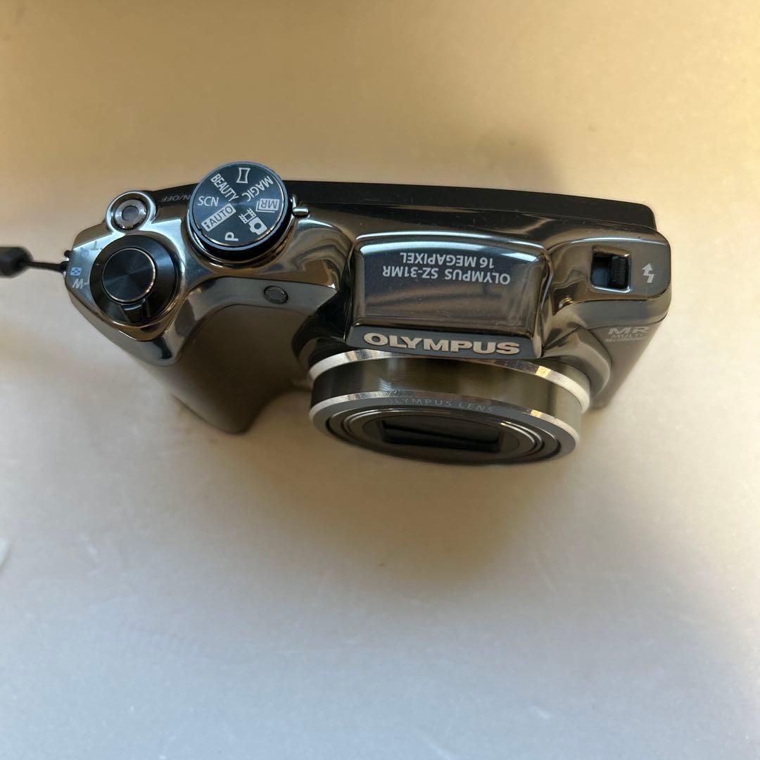 OLYMPUS オリンパス　SZ-31MR 24倍ズーム　デジタルカメラ