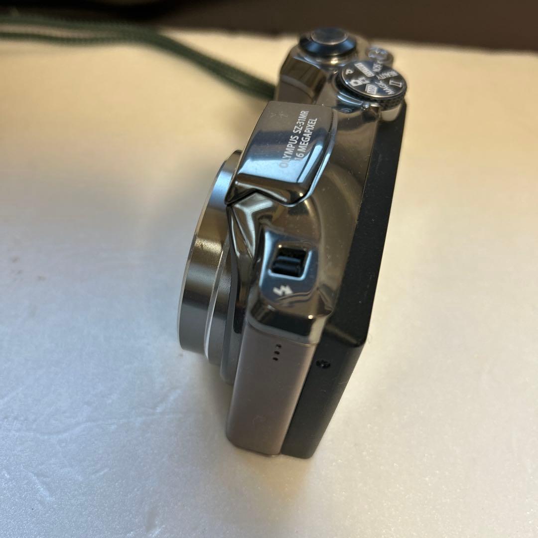 OLYMPUS オリンパス　SZ-31MR 24倍ズーム　デジタルカメラ