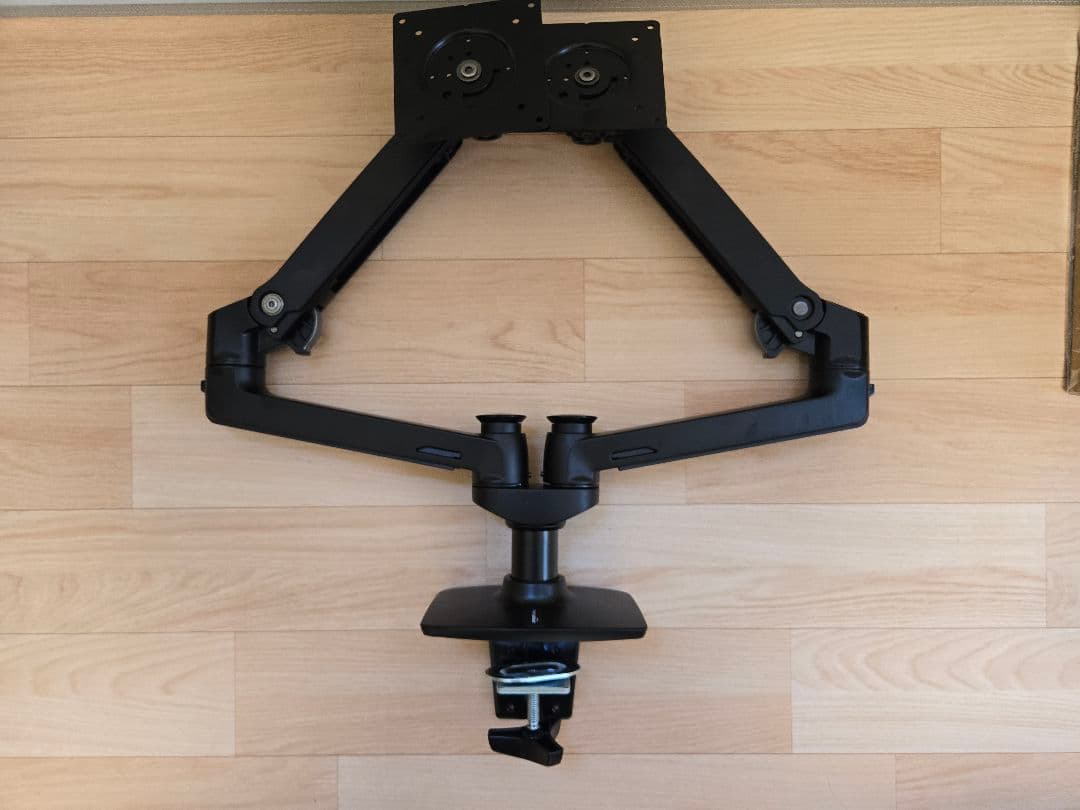 【生産終了】Amazon Basics デュアルモニターアーム