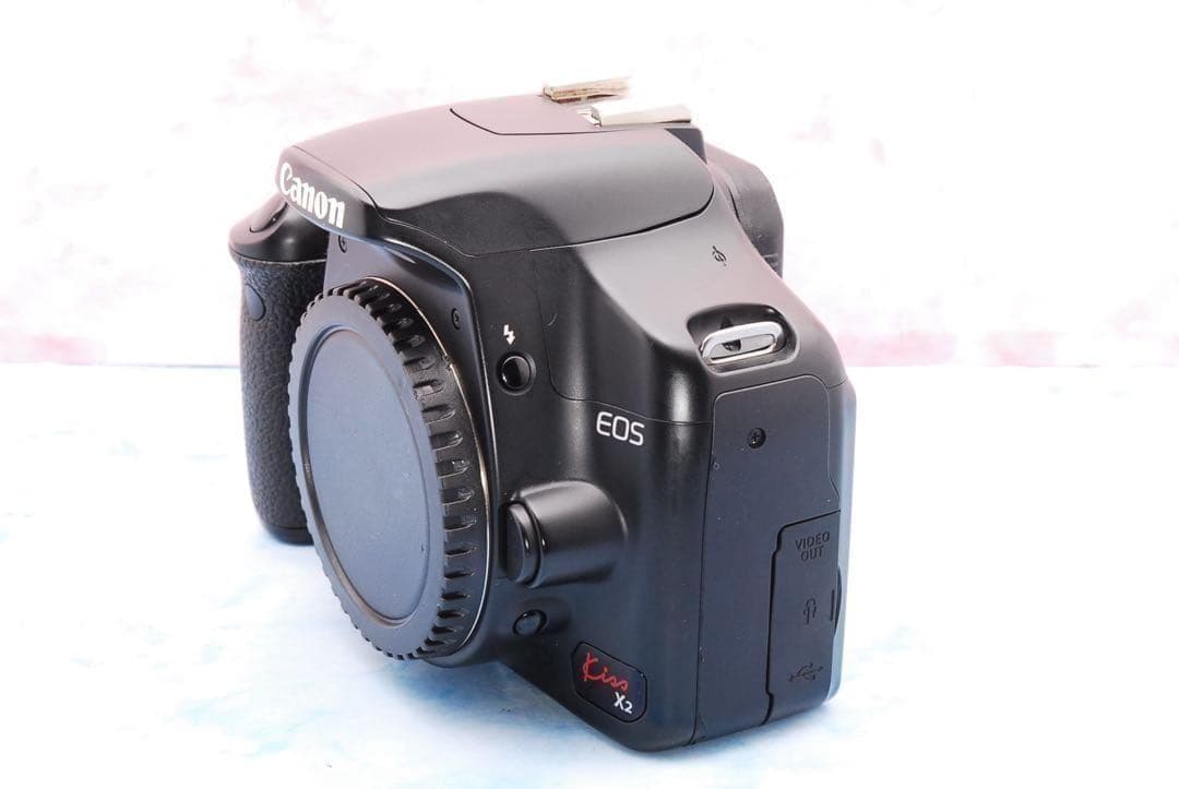 キャノン Kiss X2★一眼レフカメラ★美品＆ショット数少★手ぶれ補正