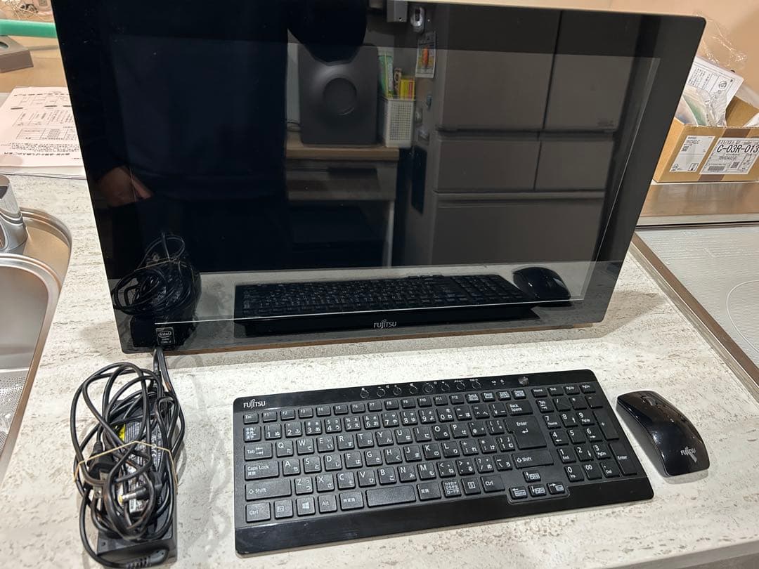 Fujitsu タッチパネルデスクトップPC 本体