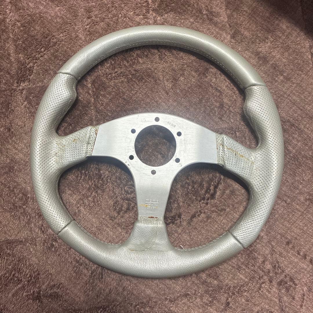 MOMO シルバー 3スポーク ステアリング