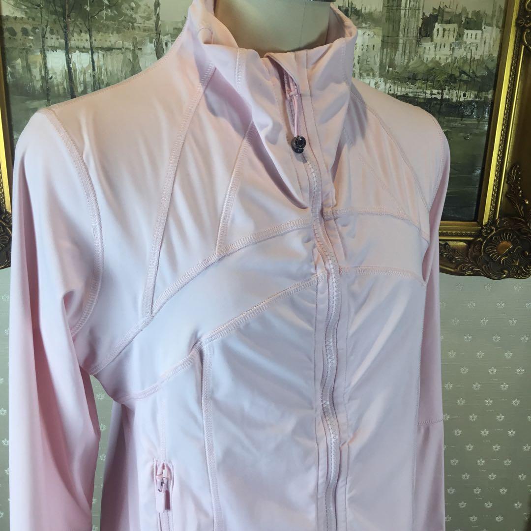 タグ付け☆ LULULEMON サイズ4 ピンク ウィンドブレーカー 長袖